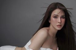 Diệp Lâm Anh tung video cùng mẹ chồng cũ 'dằn mặt' Quỳnh Thư