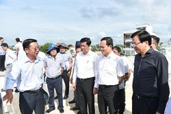 Phó Thủ tướng Trần Lưu Quang khảo sát một số dự án ODA tại Cần Thơ