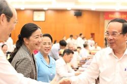 Bí thư TPHCM: 'Bước vào chiến dịch, cần hành động với tinh thần đi qua đại dịch'