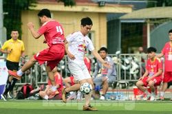 16 đội bóng thanh niên công nhân Đồng bằng Sông Hồng và Bắc Trung Bộ tranh tài