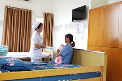 Viện phí công lập cũng sẽ được điều chỉnh theo hướng tính đúng, tính đủ