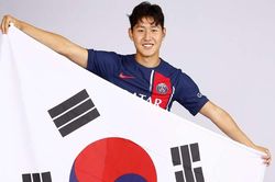 Sao trẻ Hàn Quốc đi vào lịch sử khi gia nhập PSG