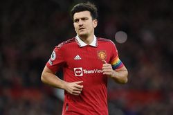 Maguire bị tước băng đội trưởng MU