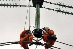 Yêu cầu gấp rút làm đường dây 500 kV mạch 3 để giải quyết thiếu điện