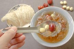 Bệnh nhân ung thư ăn yến có làm tế bào ác tính phát triển nhanh?