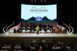 Xây dựng Nhà hát Hồ Gươm là một thiết chế văn hóa, đáp ứng nhu cầu thụ hưởng của nhân dân