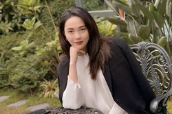 Chăm chỉ leo núi, vận động Minh Hằng gặp phải biểu hiện gây lo lắng khi mang bầu