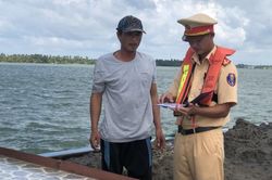 Trà Vinh tăng cường xử lý vi phạm, đảm bảo trật tự an toàn giao thông đường thủy