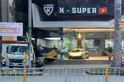 Dàn siêu xe tại showroom K-Super của Phan Công Khanh được di dời đi nơi khác