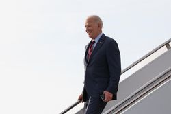 Tổng thống Mỹ Joe Biden bắt đầu công du châu Âu