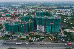 Doanh nghiệp địa ốc đã khó càng thêm khó khi vay vốn tín dụng
