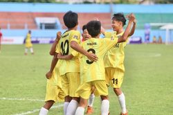 Bóng lăn trong tuần: Bệnh thành tích