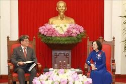 Thường trực Ban Bí thư Trương Thị Mai tiếp Trưởng ban Nghiên cứu chính sách Đảng Dân chủ Tự do Nhật Bản