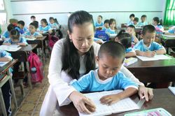 Xây dựng Luật để cụ thể hóa vai trò, tiêu chuẩn nhà giáo