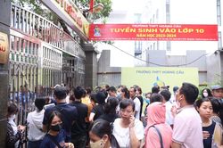 Thủ tướng yêu cầu báo cáo về công tác tuyển sinh vào lớp 10 công lập ở Hà Nội