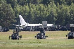 Báo Mỹ: Các cường quốc NATO đang gấp rút hình thành thỏa thuận Ukraine