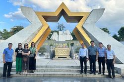 Thời báo Tài chính Việt Nam tri ân các anh hùng liệt sỹ tại các tỉnh miền Trung