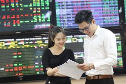 Chứng khoán hôm nay (10/7): Tiếp nối đà tăng, VN-Index tiến sát ngưỡng 1.150 điểm
