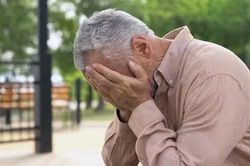 Các con liên tục vay tiền không trả, ông già như tôi đây phải làm sao?