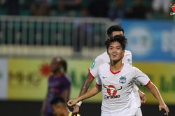 Soi kèo bóng đá hôm nay 11/7: HAGL vs PVF-CAND, Viettel vs Nam Định