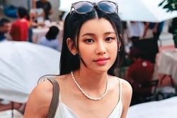 Nữ ca sĩ Đài Loan phải đi bán cơm hộp sau bê bối tình ái