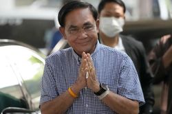 Thủ tướng Thái Lan Prayuth Chan-ocha bất ngờ tuyên bố nghỉ hưu