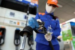 Từ 15h ngày 11/7/2023: Xăng RON 95 tăng 69 đồng/lít, xăng E5 RON 92 giảm nhẹ