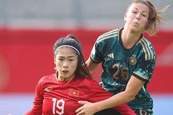 Đội bóng Đức muốn chiêu mộ Thanh Nhã trước World Cup; Madam Pang: 'Bóng đá Thái Lan đang khủng hoảng trầm trọng'