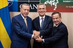 Tổng thống Erdogan bất ngờ đồng ý thúc đẩy việc Thụy Điển gia nhập NATO