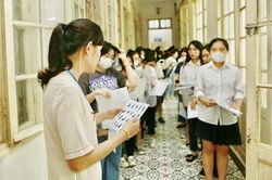 Cán bộ chấm thi tránh áp đặt, ảnh hưởng đến điểm số của thí sinh