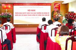 Phối hợp tổng kết 15 năm Đề án trang bị sách cho cơ sở xã, phường, thị trấn
