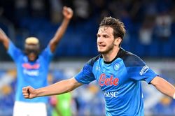 Napoli còn Kvaradona là còn tất cả