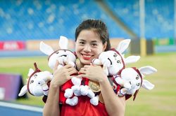 Nguyễn Thị Huyền giữ kỷ lục 13 HCV SEA Games vẫn là 'bà mẹ trên đường chạy' với ước mơ chiếc tủ lạnh