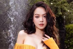 Khoe chân dài 'cực phẩm', Hoa hậu Thanh Thủy khiến bao người ngẩn ngơ khi hóa 'nàng thơ' quyến rũ
