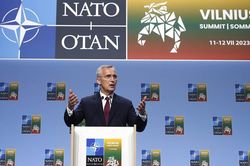 NATO nêu điều kiện tiên quyết để Ukraine gia nhập
