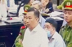 Cựu Phó Chủ tịch UBND TP Hà Nội ân hận vì nhận tiền hối lộ