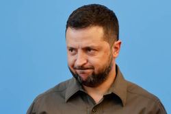 Phái đoàn Mỹ 'tức giận' khi Tổng thống Zelensky chỉ trích NATO