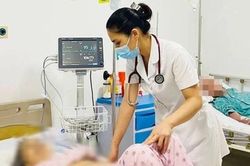 Người phụ nữ sốc nhiễm khuẩn, suy đa tạng sau khi ăn bánh tẻ