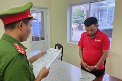 Khởi tố nhân viên bán hàng tham ô hàng trăm hộp dầu nhớt