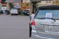 Đỗ xe chắn cổng trưởng, chủ xe nhận mẩu giấy đọc mà 'tái mặt'