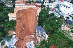 Vụ sạt lở ở Đà Lạt: Khởi tố một giám đốc và người giám sát