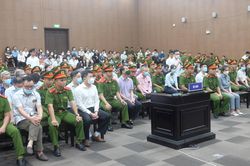 Cựu Thư ký Thứ trưởng nhận tiền hối lộ qua tài khoản của mẹ vợ