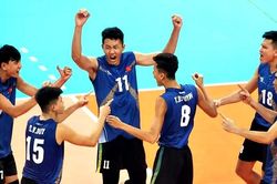 Những khoảnh khắc bóng chuyền nam Việt Nam gây địa chấn tại AVC Challenge Cup