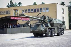 Slovakia cam kết viện trợ cho Ukraine 16 khẩu lựu pháo bánh lốp 155 mm Zuzana-2