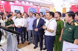 Cấp giấy chứng nhận đầu tư cho 2 dự án 250 triệu USD chỉ trong 12 giờ