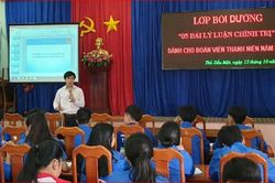 'Bệnh xa rời thực tiễn' của cán bộ, đảng viên