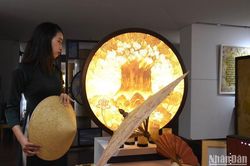 Độc đáo triển lãm nghệ thuật Trúc chỉ Việt Nam