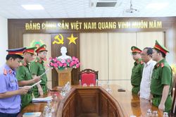 Bắt giám đốc và kế toán doanh nghiệp về hành vi trốn thuế
