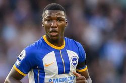 Liverpool cướp Moises Caicedo trước mũi Chelsea