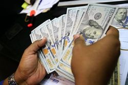 Tỷ giá USD hôm nay 14/7: USD tiếp đà giảm mạnh